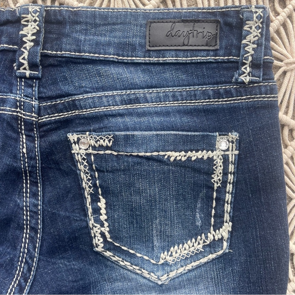Daytrip Jean Shorts Size 27 - Picture 6 of 6